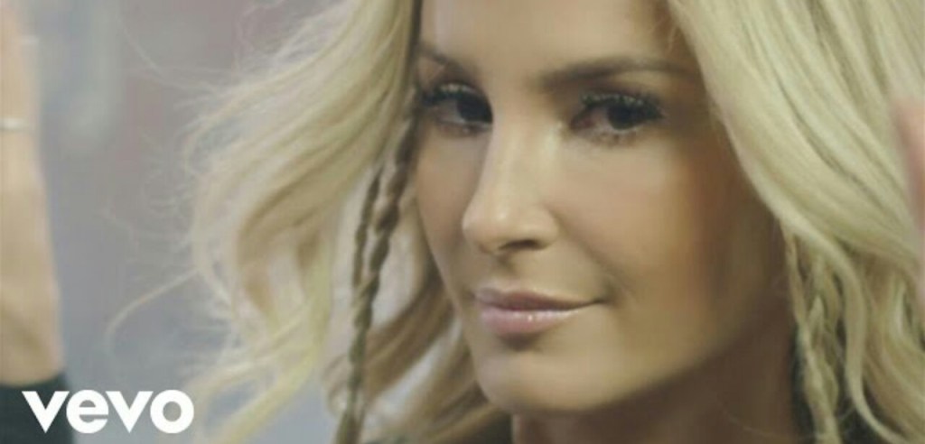 Cláudia Leitte Em&nbsp;Dobro