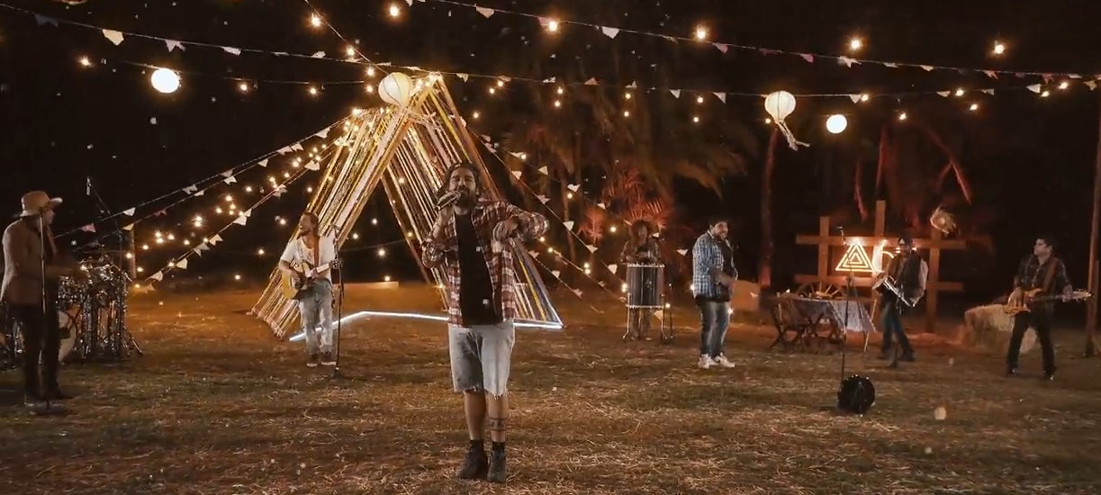 “Aquele 1%” e “Humilde Residência”