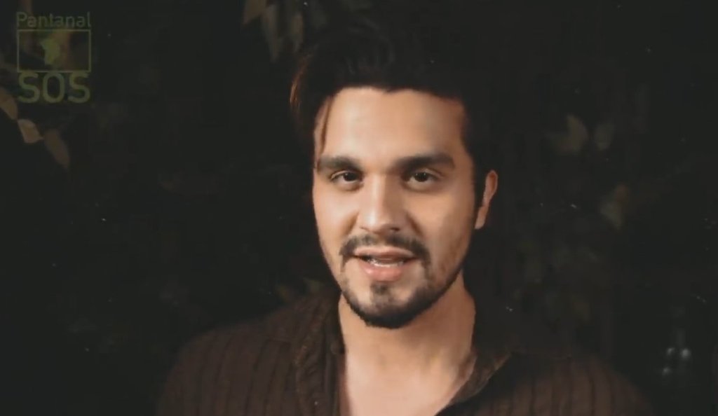 Um Grito Entre As&nbsp;Cinzas