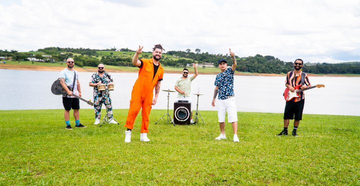 ‘Banco De Areia’ e Álbum “Caleidoscópio”