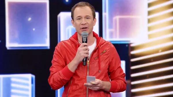 Tiago Leifert Aos&nbsp;Domingos