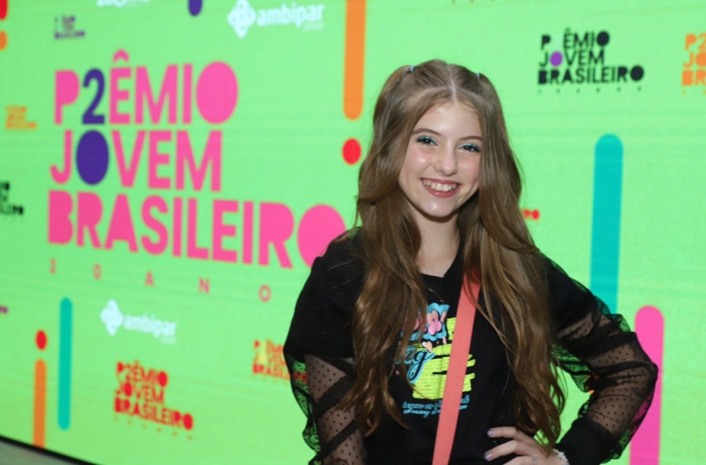 Lorena Queiroz Ganha&nbsp;Prêmio