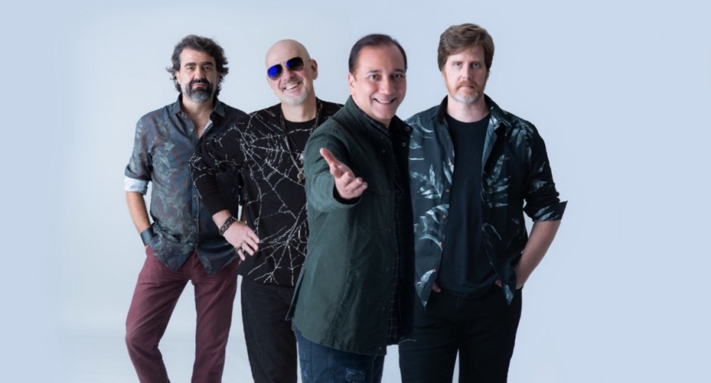 Lançamento – Através dos&nbsp;Tempos