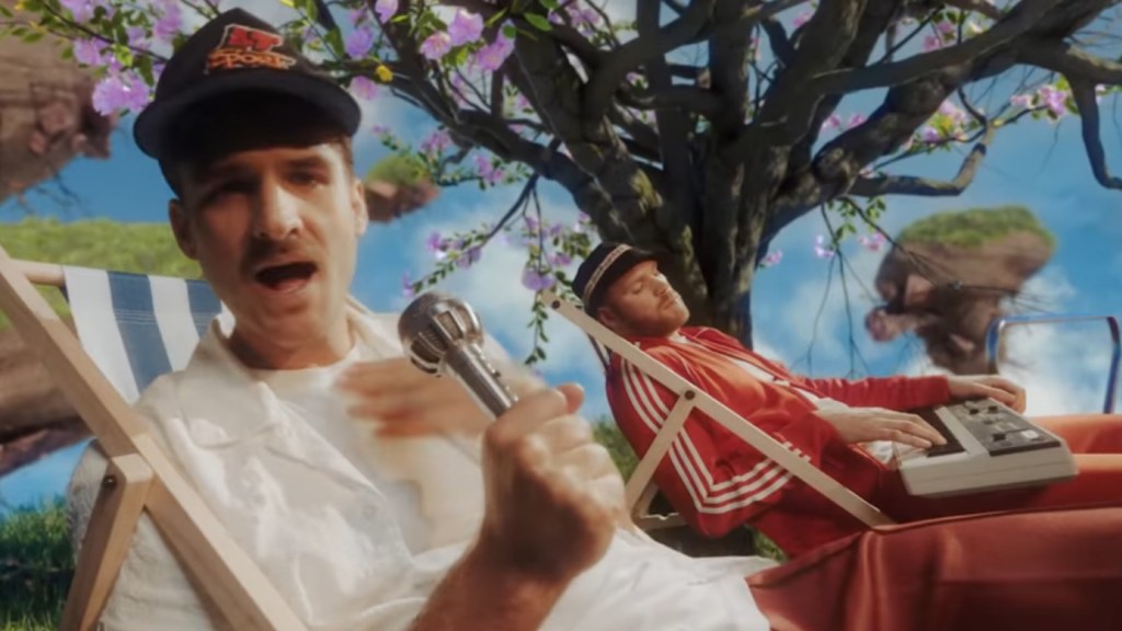 Lançamento de “Back To&nbsp;Us”