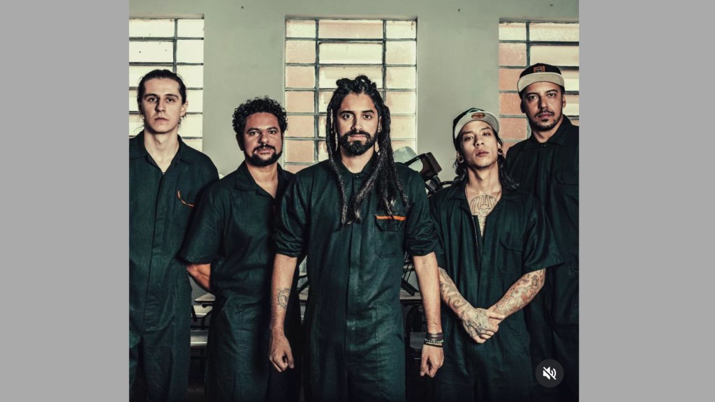 Os Muros Não Sabem&nbsp;Escutar