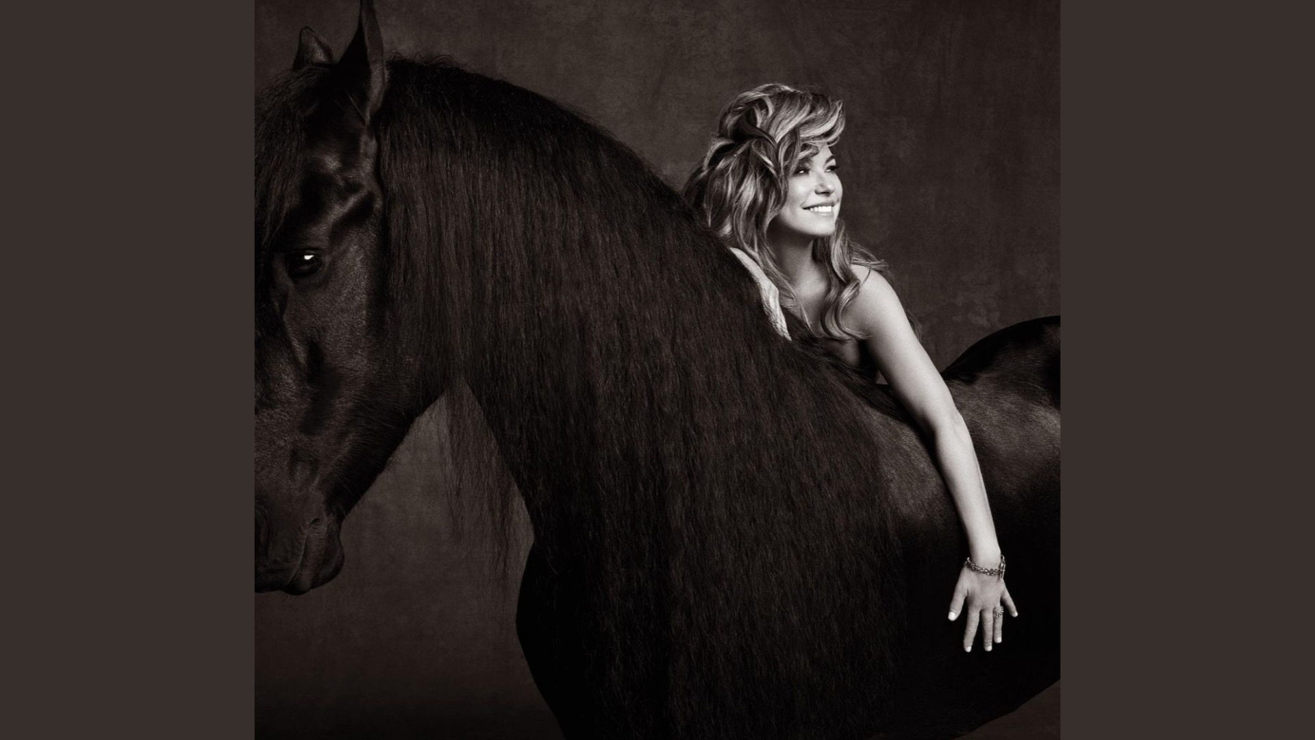 “Queen Of Me”, Vem Aí!