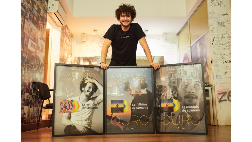 3 Singles De&nbsp;Ouro