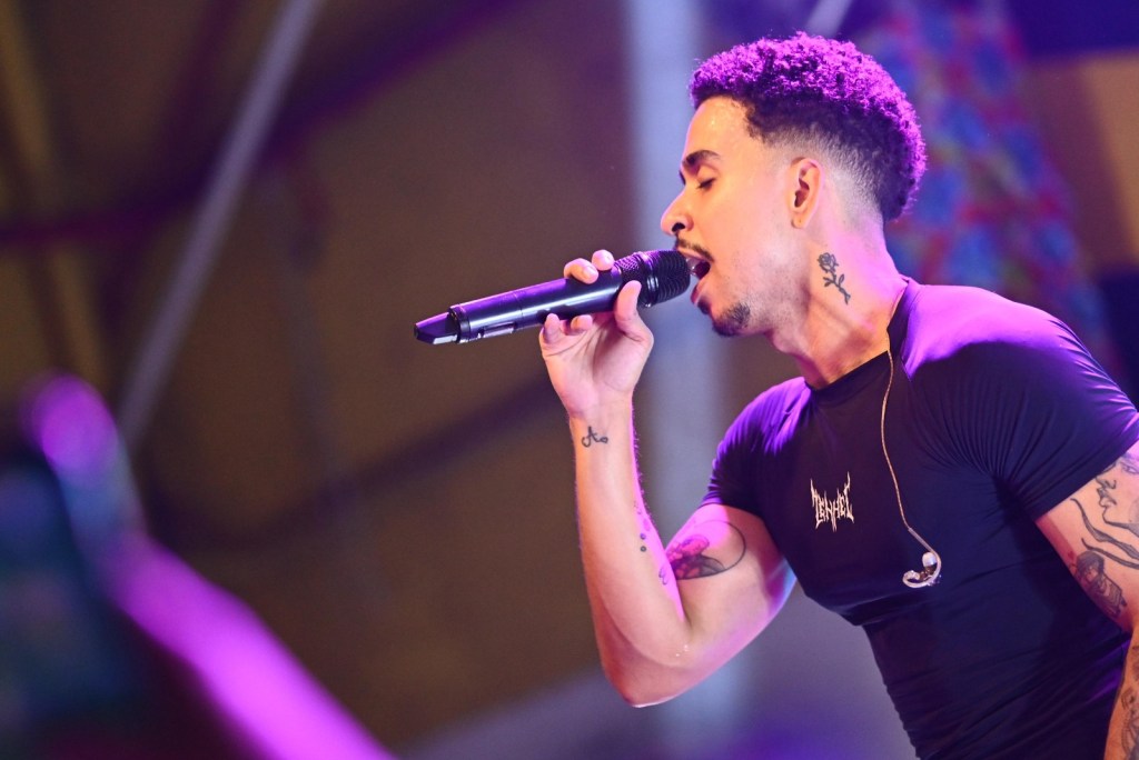 Thiago Pantaleão Homenageia Marília