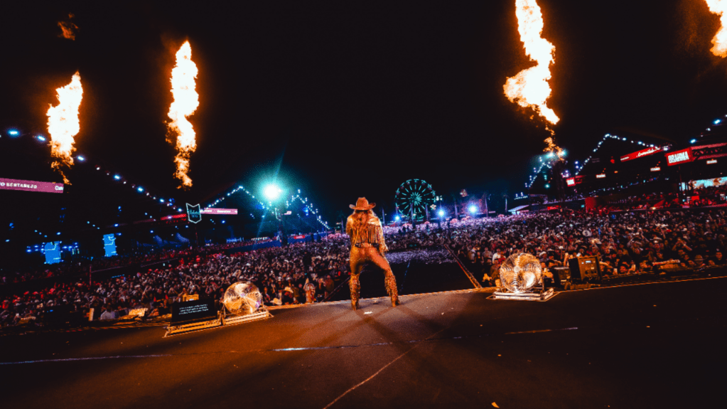 Lauana Prado Brilha Em Jaguariúna