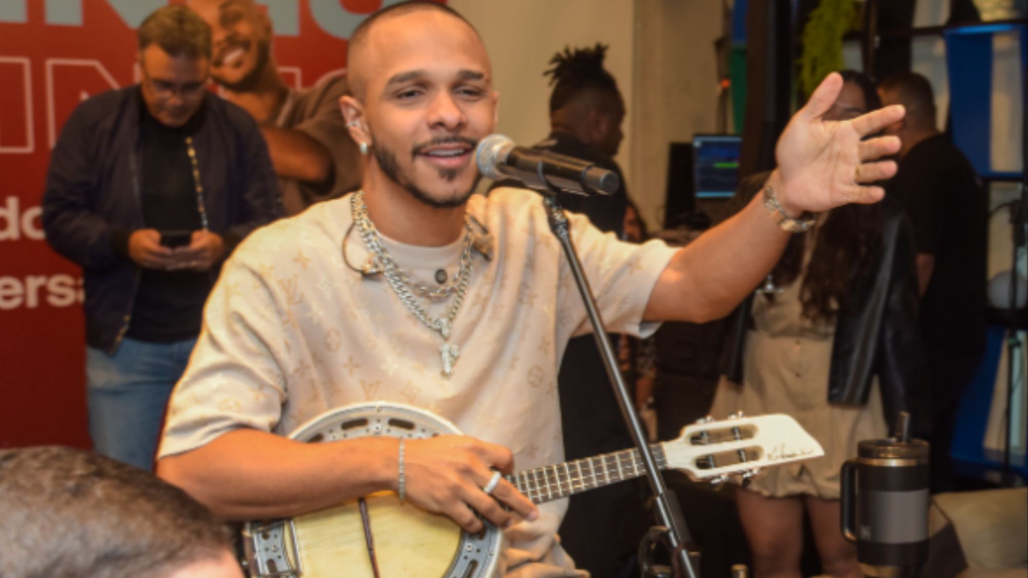 Fabinho – Universal Music