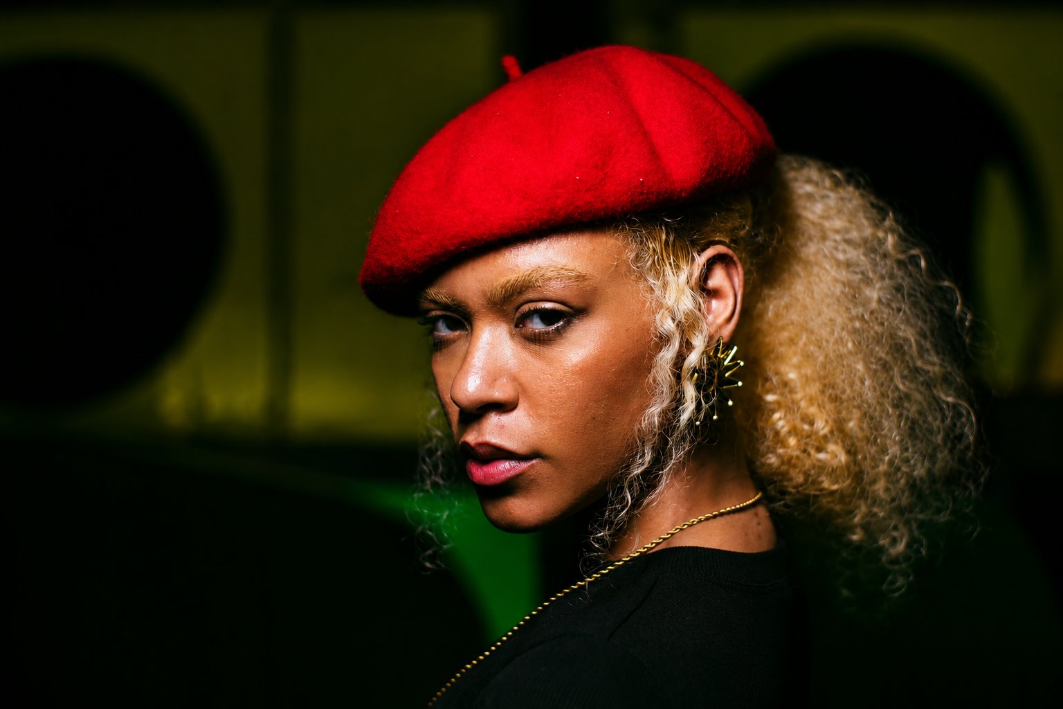 Mya Akoma em “O Que é Meu Vem”
